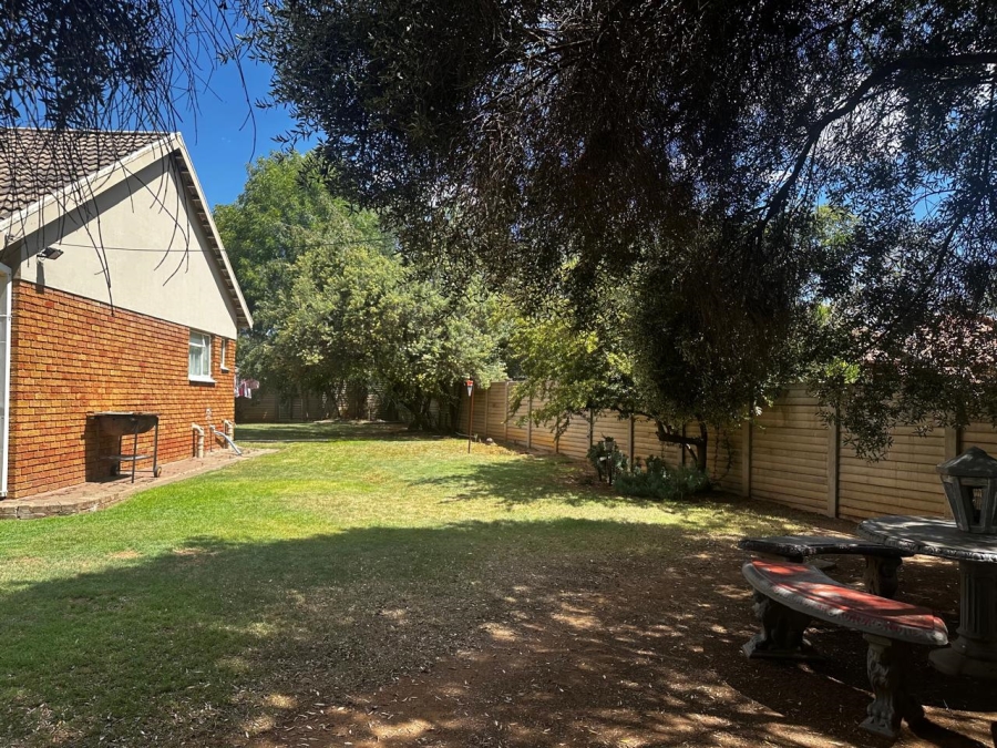 2 Bedroom Property for Sale in Pellissier Free State